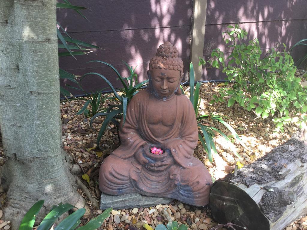 The Buddha Garden Кейптаун Екстериор снимка